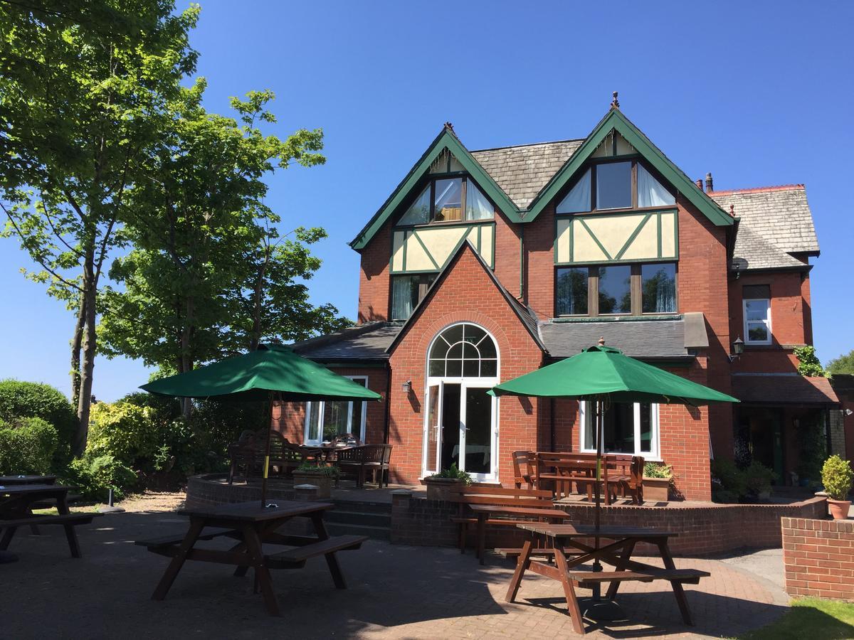 The Chetwynde Hotel Barrow-in-Furness Exterior photo